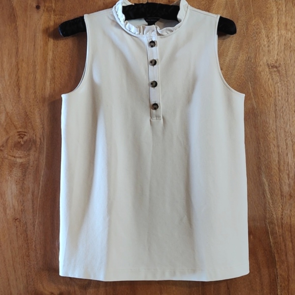 *Like New* Ann Taylor Sleeveless Top Cream Ruffle Collar Buttons Preppy Size Sm